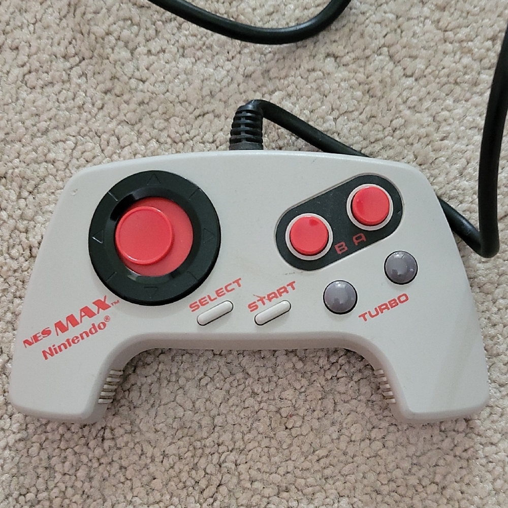 Nintendo NES MAX Controller - White and Red